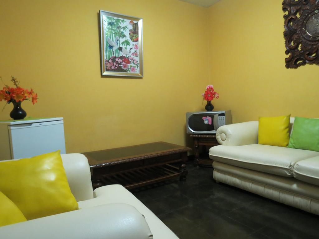 Residencial El Sol De Los Pinos Bed & Breakfast Trujillo Exterior foto