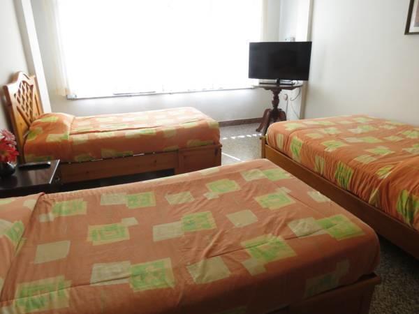 Residencial El Sol De Los Pinos Bed & Breakfast Trujillo Exterior foto