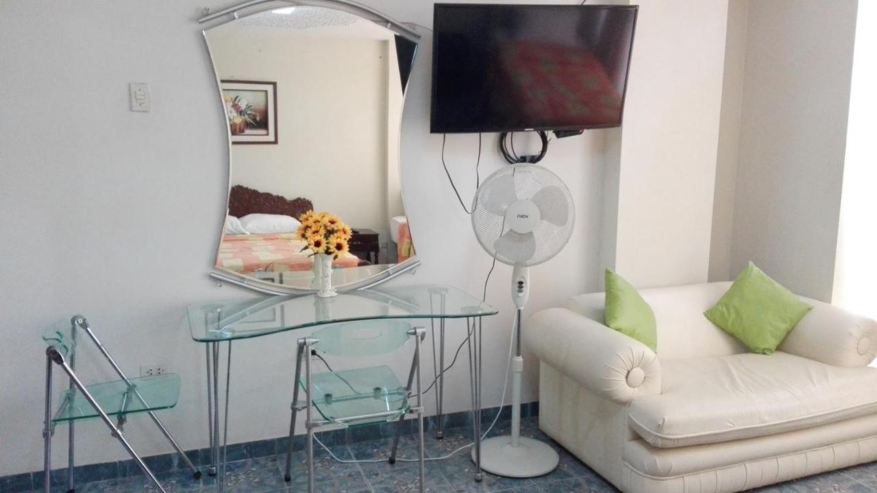 Residencial El Sol De Los Pinos Bed & Breakfast Trujillo Exterior foto